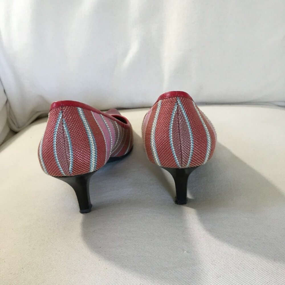 Liz Claiborne Logan Flex Heels - Picture 4 of 8